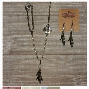 Plunder Retired Jacqueline and Jemma